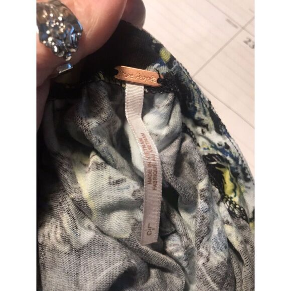 Free People Womens Large Cold Shoulder Blouse Top Black Yellow Floral Tie-Neck - Picture 5 of 6